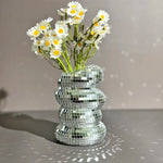 Laden Sie das Bild in den Galerie-Viewer, Disco Ball Spiral Vase Unique Glass Tiles Flower Bottle Disco Ball Planter Silver Mirror Vase Home Living Room Office Decor
